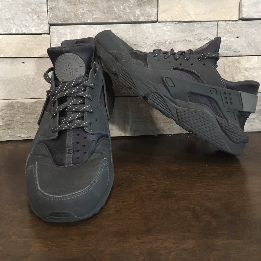 Nike Airs
